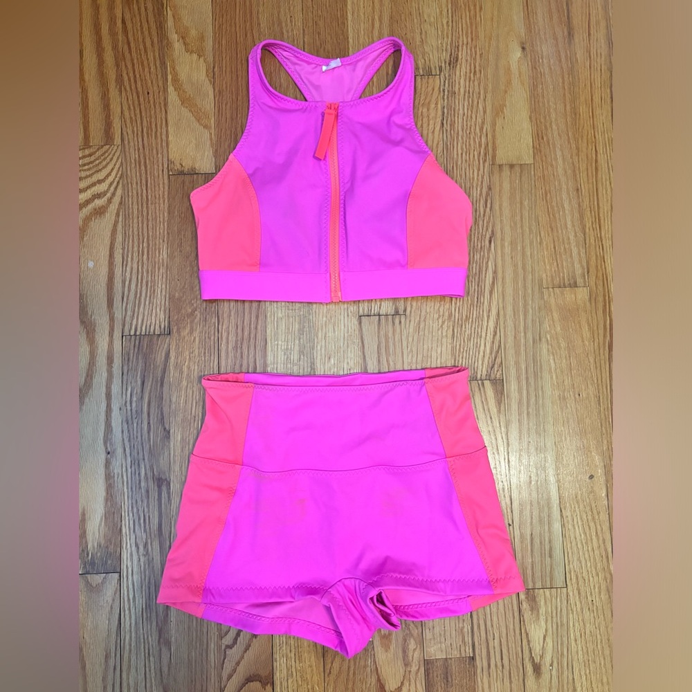Fabletics brand sporty Bikini. Size Small. NWOT. Hot Pink.